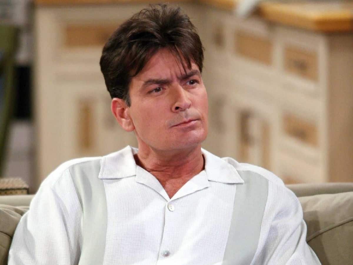 charlie-sheen-vai-viver-ele-mesmo-em-nova-serie